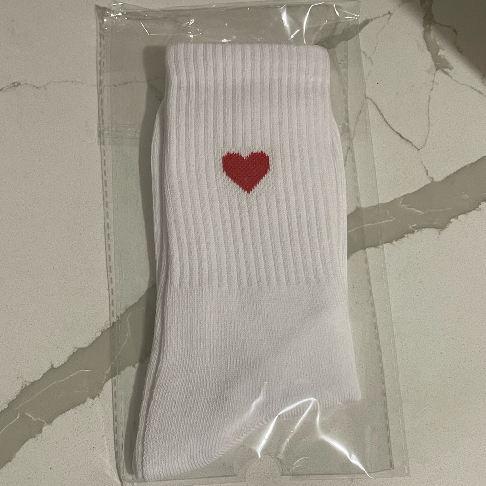 CJ Hendry x Tony’s Chocoloney red heart socks - Picture 2 of 3